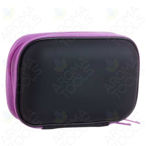 COMPACT HARD SHELL TRAVEL CASE - Picture 1 of 2